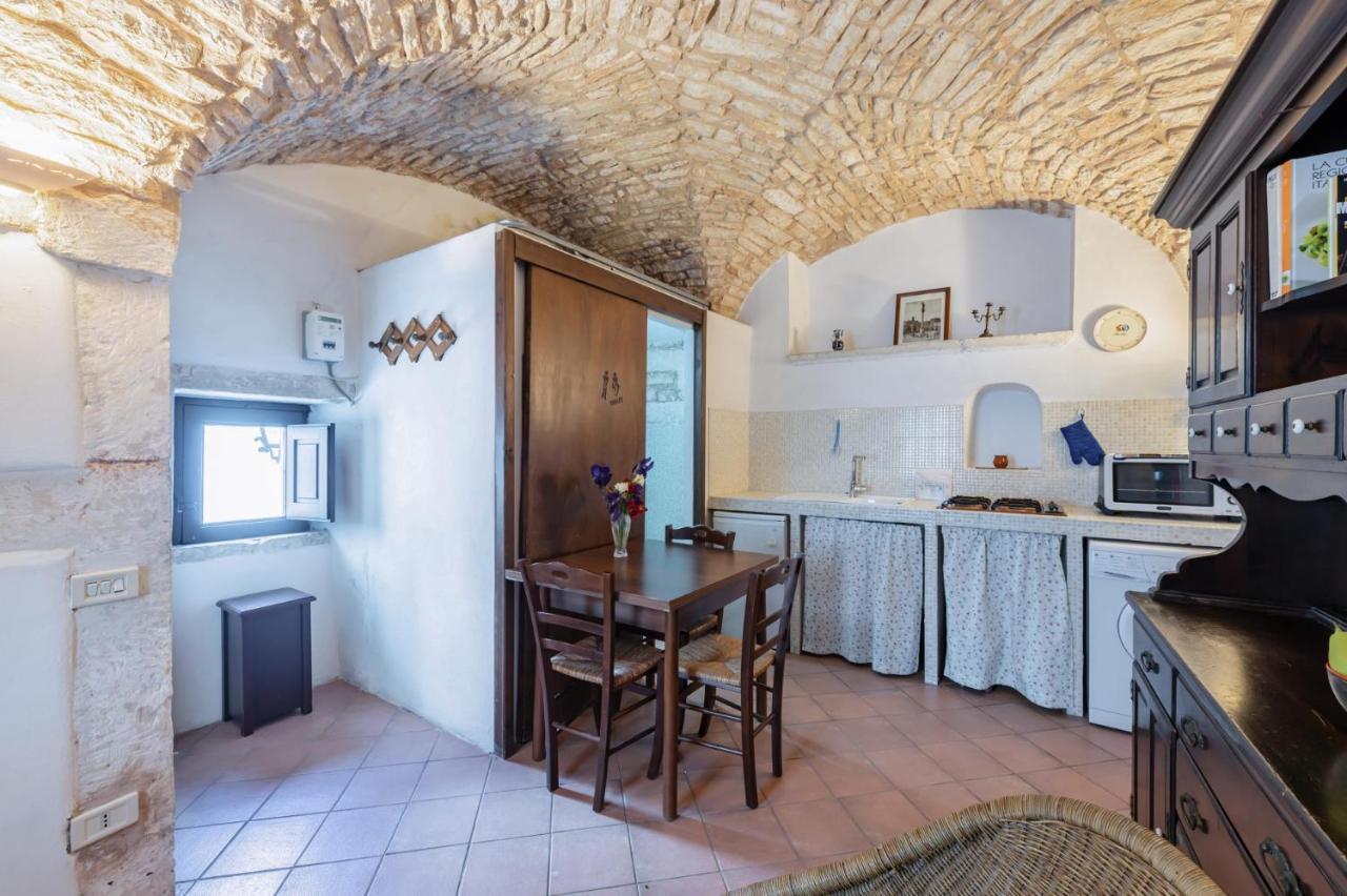 La Mansarda Di Martina By Rentbeat Apartment Martina Franca Exterior photo